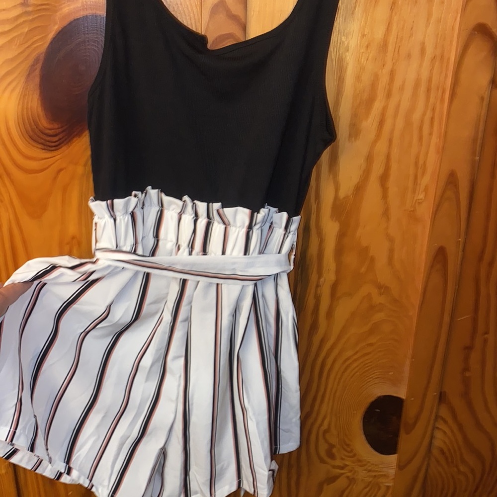 Romper - Picture 4 of 4